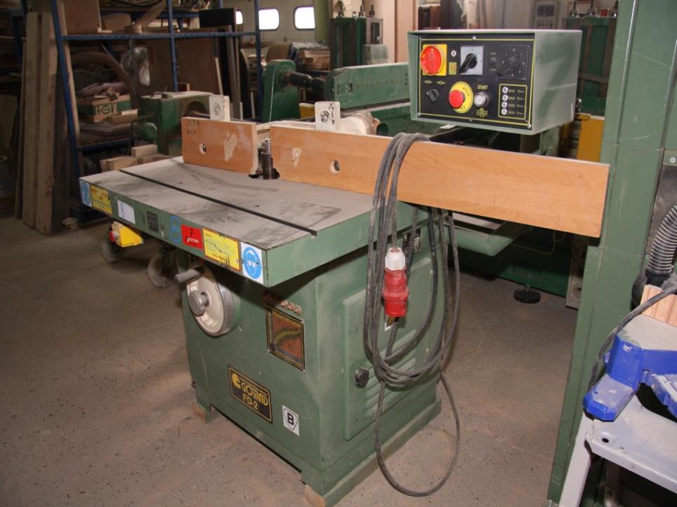 Dřevoobráběcí stroje-3